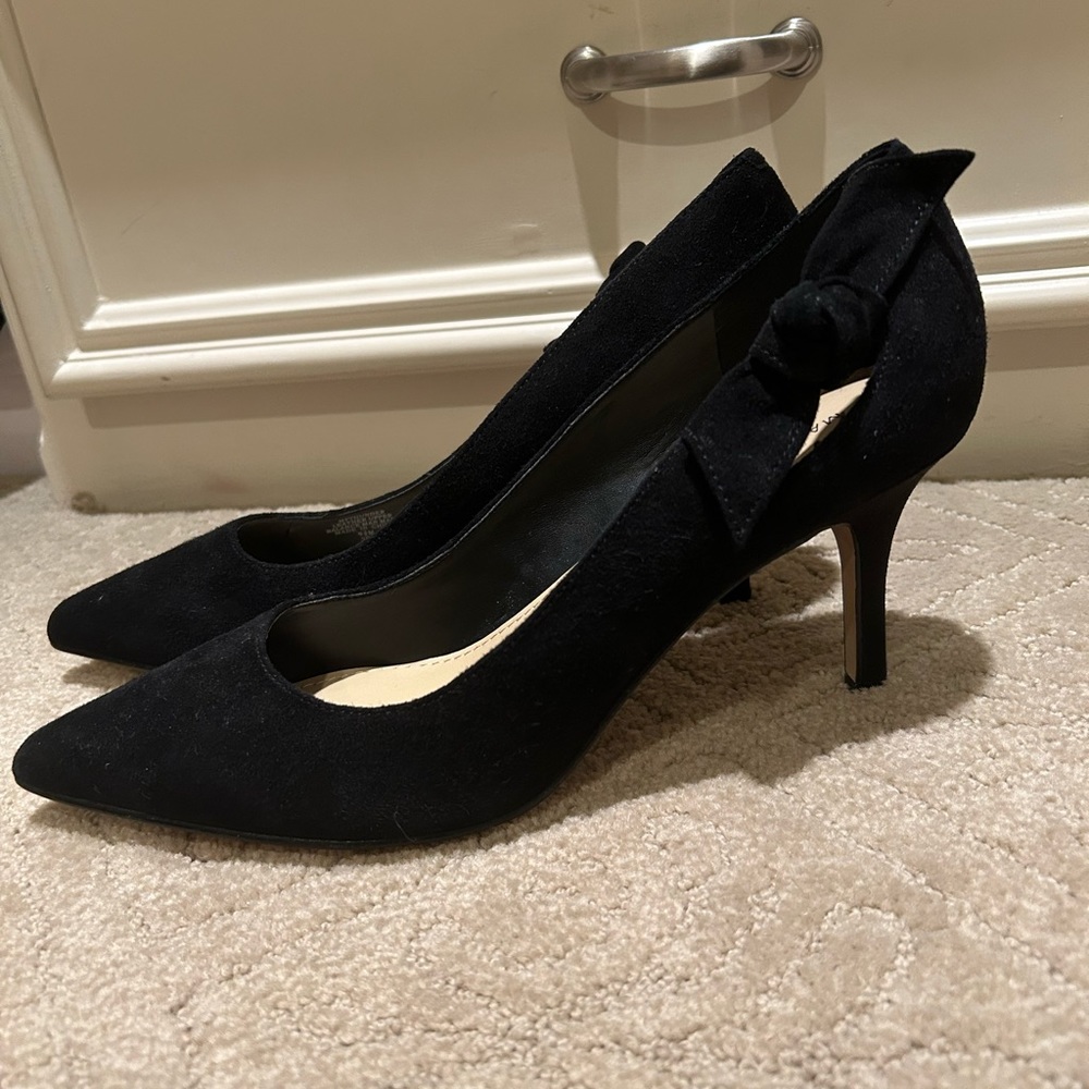 NEW Marc Fisher Black heels